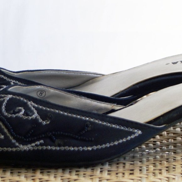 PAPRIKA  Black Silver Low Heel Beaded Embroidered  Slip on US Size 8 - Picture 3 of 6